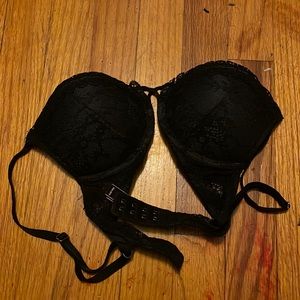 32 A Victoria secret bombshell bra